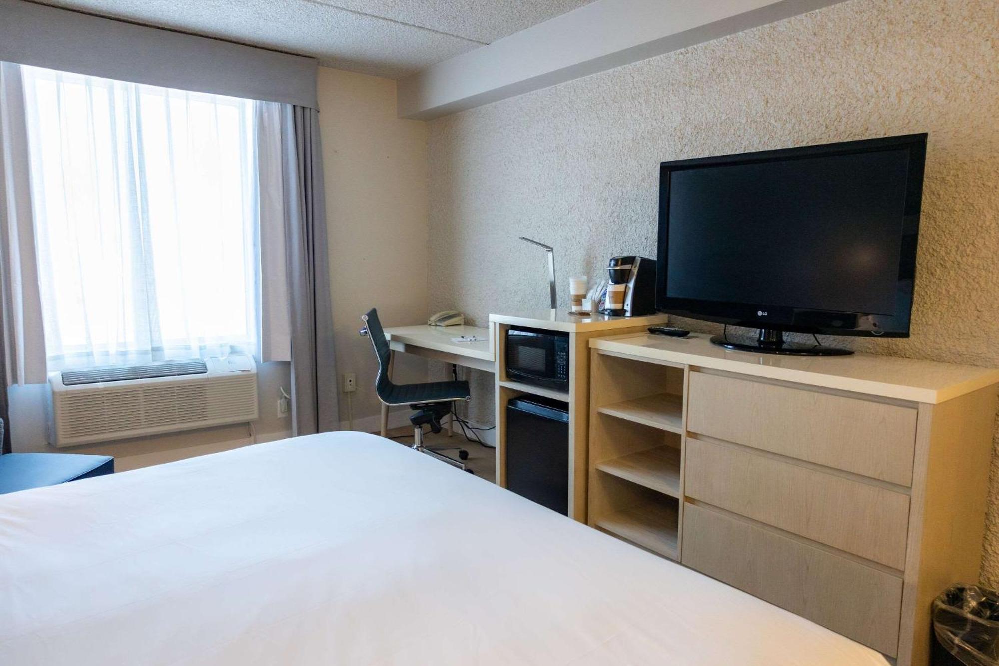 Radisson Hotel Fort St John Fort St. John Eksteriør billede